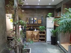 -HIGH FIVE哈福手工汉堡(桂林路店)