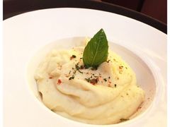 -AIR Restaurant & Lounge