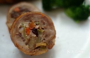 Five-Spice Duck Roll
