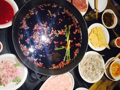 -纸盐河码头火锅(十八梯店)