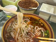 -花溪牛肉粉(八鸽岩店)