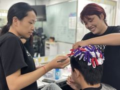 -首脑美容美发化妆美甲培训学校(龙岗校区)