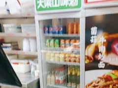 -牛吃草牛肉面(甬港南路店)