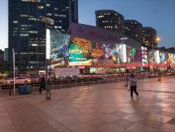 -Hello Lady发型设计