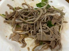-溢心园香河肉饼总店