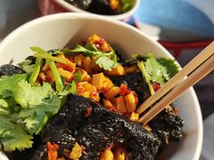 -黑色经典臭豆腐·湖南特产(步行街店)