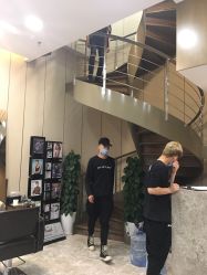 -专业烫发染发接发