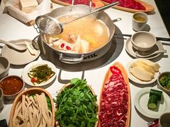 -左庭右院鲜牛肉火锅(金山万达店)