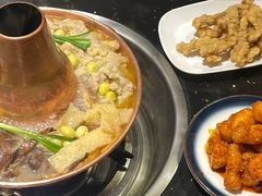-岳记兴隆·青城腊排铜火锅(融创店)