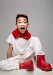 -小熊维尼高端儿童摄影(南山店)