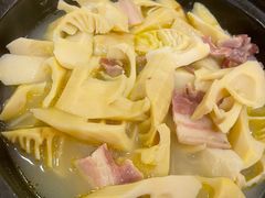 -侬佳蒸菜馆(听潮店)