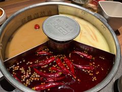 三拼锅底-巴奴毛肚火锅(京西大悦城店)
