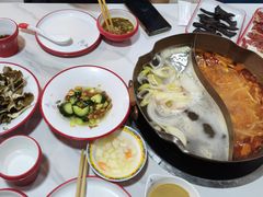 -毛辣果·贵州红酸汤牛肉火锅(西单店)