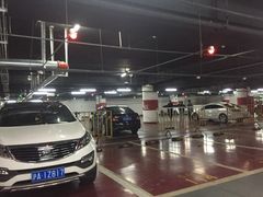-世博源停车库