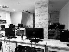 -金夫人化妆摄影职业培训学校