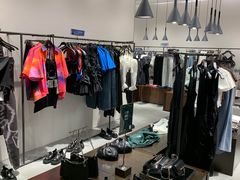-URBAN REVIVO(七宝领展广场店)