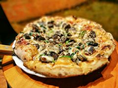 黑翡翠披萨-盘炉forenza·云贵川融合小食堂 ( 钟楼中柳巷店)