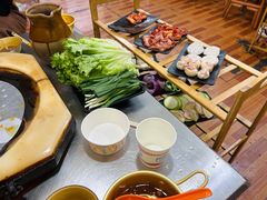 -阿昌白族石板烧·菌锅(大理古城店)