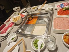 -海底捞火锅(宝龙广场夜宵主题店)