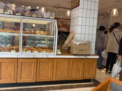 面包甜点陈列柜-老大昌(淮海中路店)
