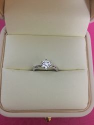 -威德钻石-克拉钻大本营(南京东路店)