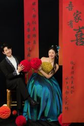 -喜爱高定婚纱摄影
