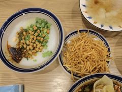 -正南齐北·老街糯米团(洪崖洞店)
