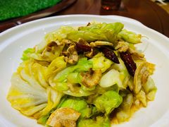 油渣手撕包菜-老阿妈蒙古村·蒙古包·草原文化·歌舞表演(老君堂店)