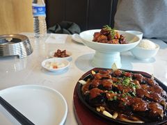 -峨嵋小镇·川菜(勒泰中心店)