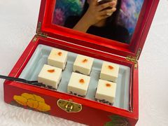 -品海楼·大连海胆锅贴馆(东港店)