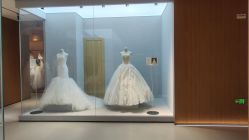 -乐派诗婚纱摄影