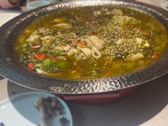 -有红鸡毛店·川菜(建设路店)