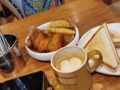 -more than meow吴止猫主题餐厅(承德 中船汇店)