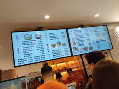 -佬钱湾仔(衣裳街店)