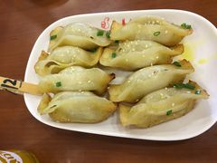 牛肉鍋貼-小姜锅贴(凤凰街店)