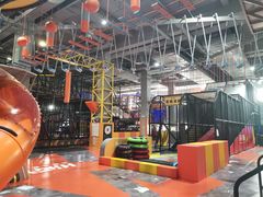 -嗨翻Hi-Fun竞技主题乐园·蹦床亲子生日轰趴(国光1937店)