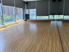 -W Fitness 威尔仕健身(北京英皇集团中心店)