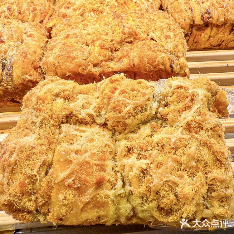 龙岗碳水脑袋狂喜！这家面包店让我一周打卡3次