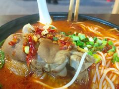 超大超糯的猪蹄-李米线(总店)