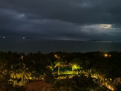 -三亚湾海居铂尔曼度假酒店