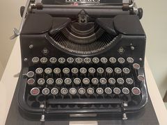 -陆汉斌打字机博物馆