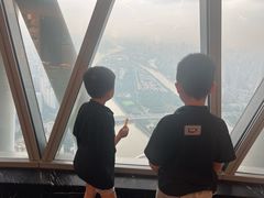 -广州塔卢特斯法国旋转餐厅