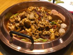 -虾弄弄海派小龙虾·牛羊蝎子火锅