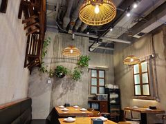 -炉小二铜锅牛蛙•川湘菜(三里屯店)