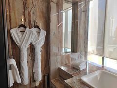 -广州天河希尔顿酒店