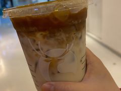 冠军燕麦拿铁-瑞幸咖啡(太阳CITY店)