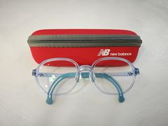 -天空之镜眼镜店蔡司依视路授权店(天通苑店)