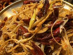 拌板筋-金龙烧烤·牛肉面(西塔店)