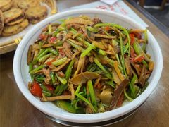 屯溪小炒-木桶记臭鳜鱼·安徽非遗名菜(火车站白马老店)