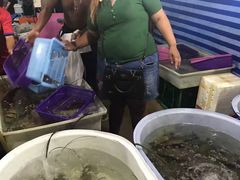 -拉威海鲜市场